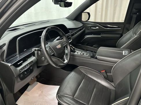 Certified 2023 Cadillac Escalade ESV Sport w/ LPO, ONYX Package image 15