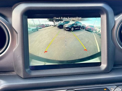 Used 2021 Jeep Wrangler Sport S image 15