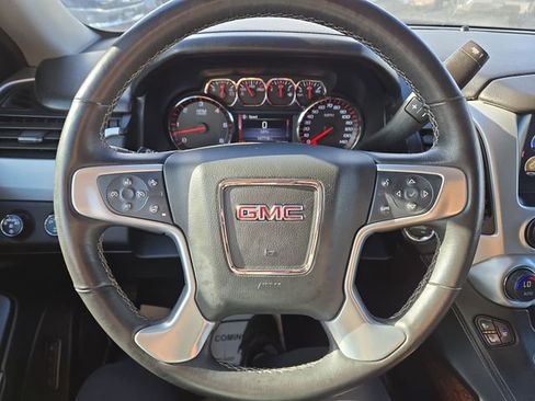 Used 2016 GMC Yukon SLT w/ Open Road Package AWD/4WD image 17