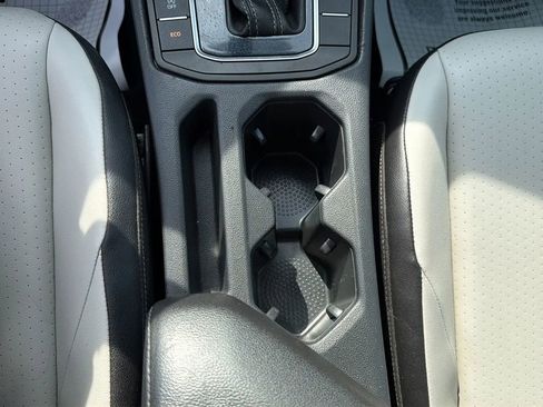 Used 2019 Volkswagen Jetta R-Line FWD image 17