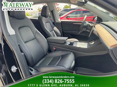 Used 2024 Tesla Model Y Long Range AWD/4WD image 12