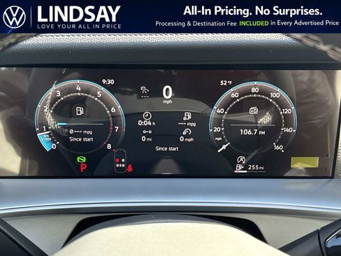 New 2026 Volkswagen Tiguan SE FWD image 20