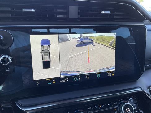 Used 2022 GMC Sierra 1500 AT4X image 15