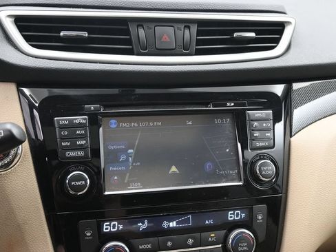 Used 2016 Nissan Rogue SL w/ SL Premium Package AWD/4WD image 15