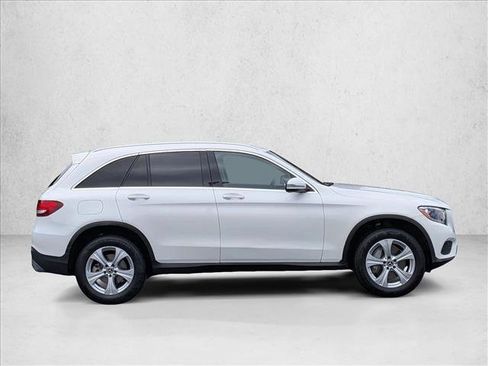 Used 2018 Mercedes-Benz GLC 300 image 4