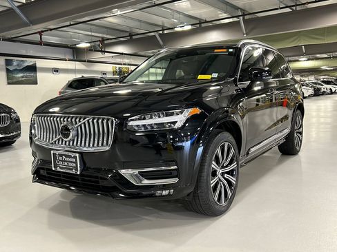 Certified 2023 Volvo XC90 B5 Plus w/ Protection Package AWD/4WD image 5