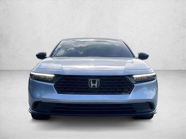 Used 2023 Honda Accord Sport image 3