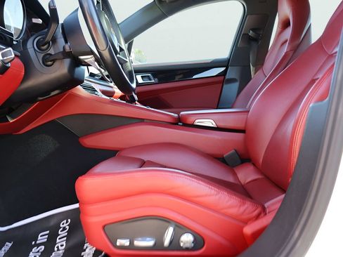 Used 2020 Porsche Panamera 4 AWD/4WD image 35