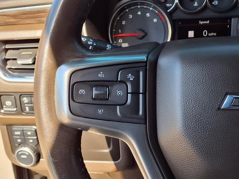 Used 2021 Chevrolet Suburban Z71 w/ Rear Media and Nav Package image 38