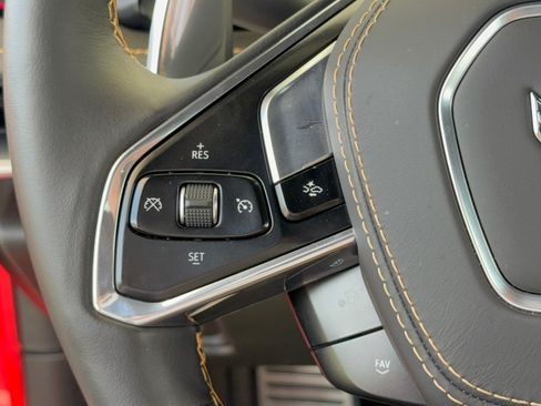 Used 2026 Chevrolet Corvette Z06 RWD image 18