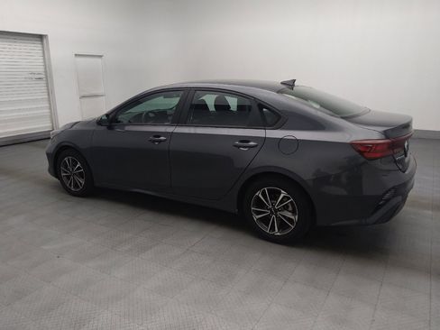 Used 2023 Kia Forte LXS FWD image 3