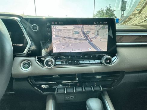 New 2026 GMC Canyon Denali w/ LPO, Denali Black Edition image 14