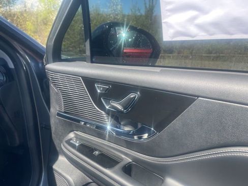 Used 2022 Lincoln Corsair AWD w/ Equipment Group 101A image 11