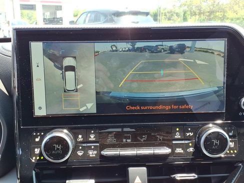 New 2026 Toyota Highlander Platinum AWD/4WD image 13