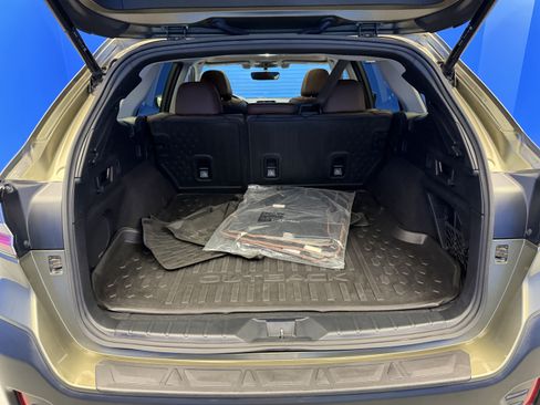 Used 2021 Subaru Outback Touring w/ Popular Package #2 AWD/4WD image 27
