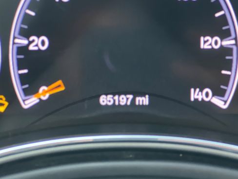 Used 2019 Jeep Grand Cherokee Laredo image 25