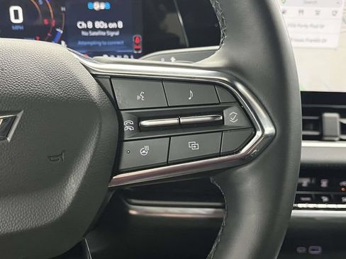 Used 2025 Chevrolet Equinox LT AWD/4WD image 33