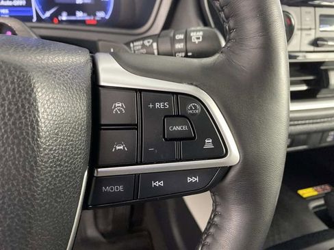 Used 2024 Toyota Grand Highlander AWD image 18