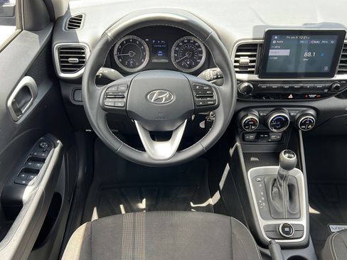 Used 2022 Hyundai Venue SEL w/ Cargo Package FWD image 12