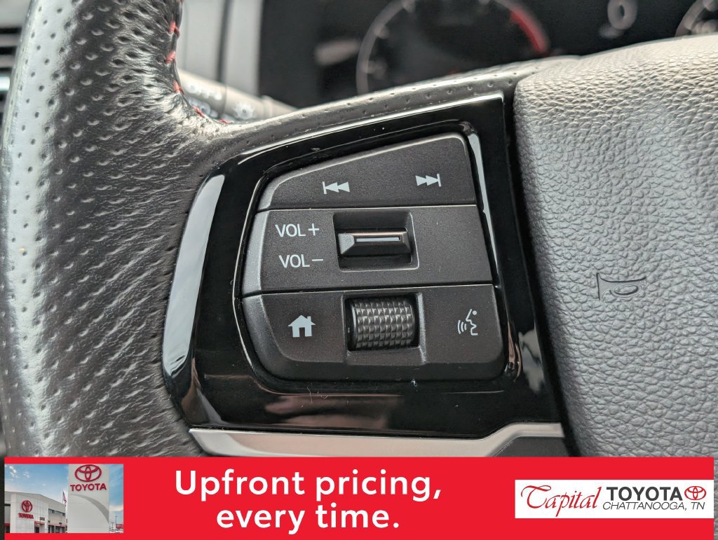 Used 2025 Honda Ridgeline Black Edition image 15