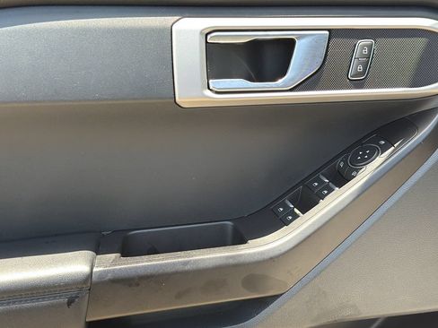 Used 2021 Ford Explorer 2WD image 11