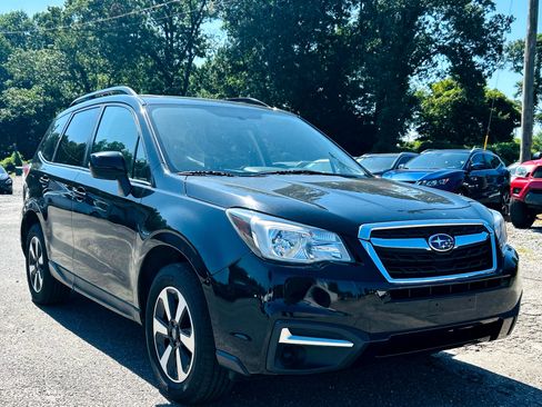 Used 2017 Subaru Forester 2.5i Premium w/ All-Weather Package image 10