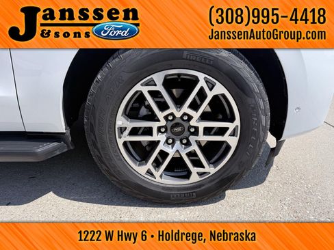 Used 2025 Ford Expedition Max Active AWD/4WD image 35