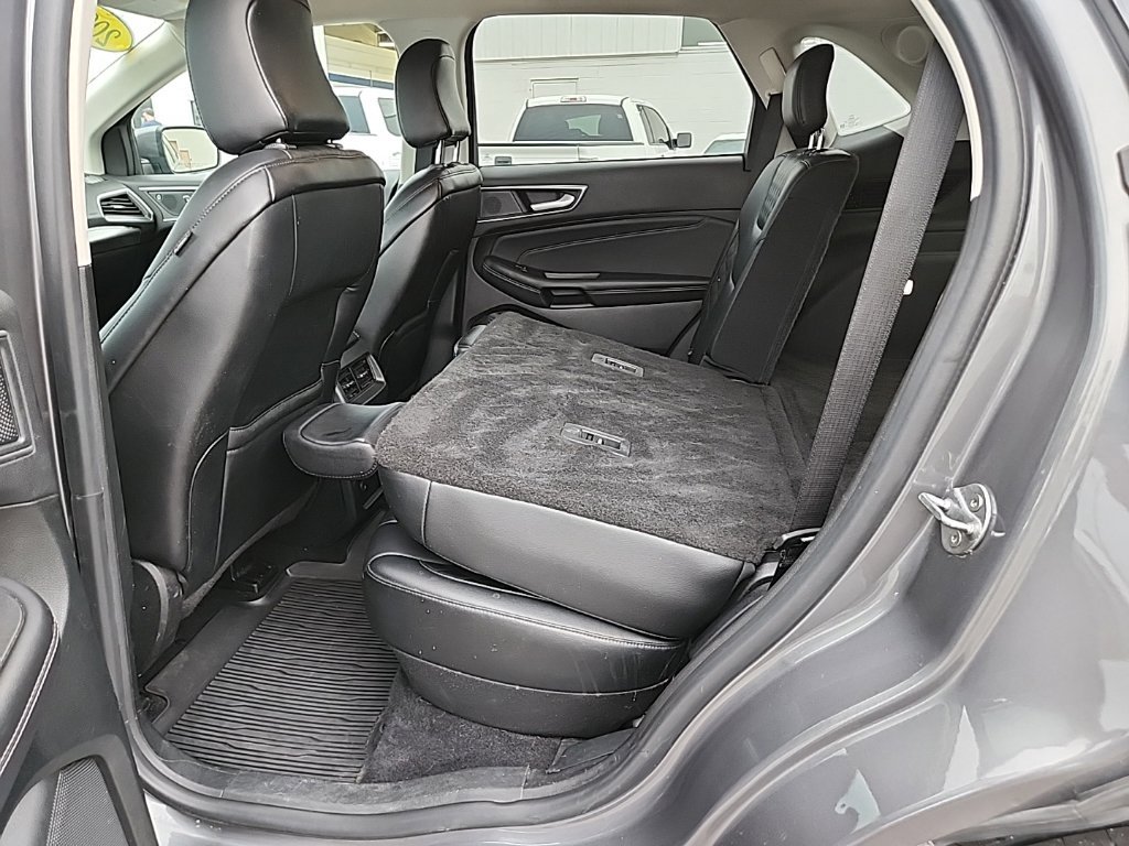 Used 2024 Ford Edge Titanium AWD/4WD image 31