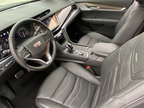 Used 2024 Cadillac XT6 Sport w/ Platinum Package image 19