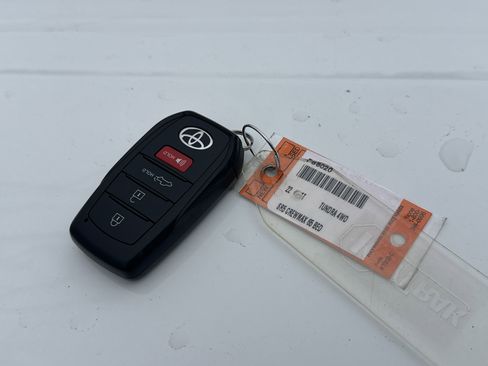 Used 2022 Toyota Tundra SR5 w/ SR5 Convenience Package image 35