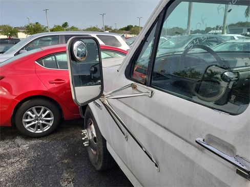 Used 1993 Ford F350 2WD Regular Cab image 8