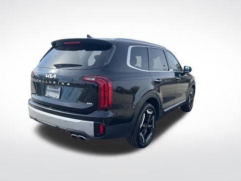 Used 2023 Kia Telluride S image 6