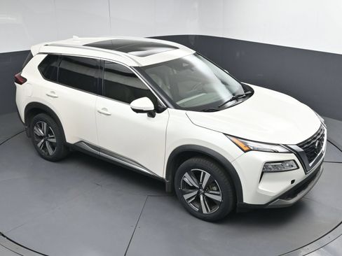 Used 2021 Nissan Rogue SL AWD/4WD image 33