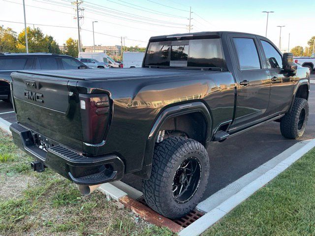 Used 2024 GMC Sierra 2500 Denali Ultimate w/ Max Trailering Package AWD/4WD image 9