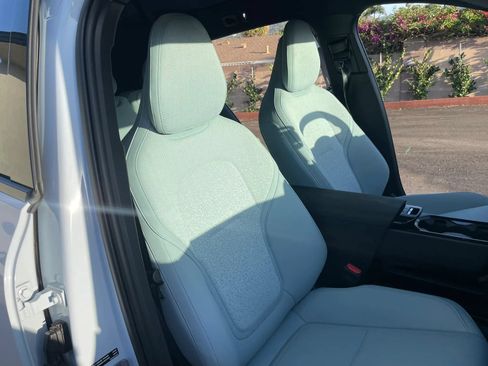 Used 2025 Volvo EX30 Ultra w/ Climate Package AWD/4WD image 30