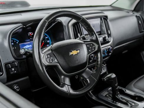 Used 2019 Chevrolet Colorado Z71 AWD/4WD image 13
