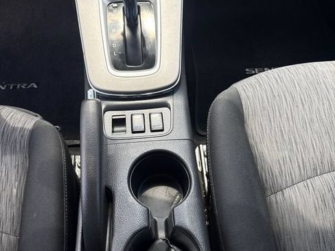 Used 2015 Nissan Sentra SV w/ Cold Weather Package FWD image 22