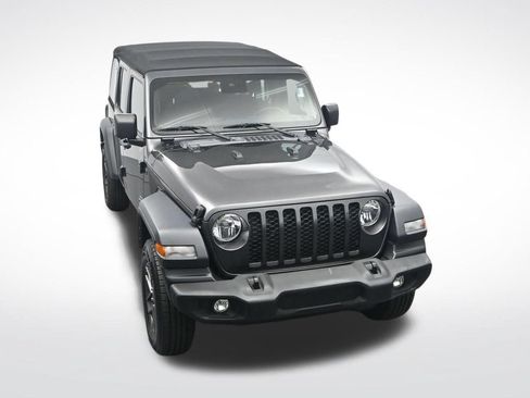 Used 2024 Jeep Wrangler Unlimited Sport AWD/4WD image 32
