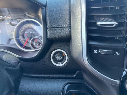 Used 2022 RAM 1500 Laramie w/ Sport Appearance Package AWD/4WD image 15