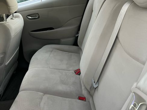 Used 2012 Nissan Leaf SL image 6