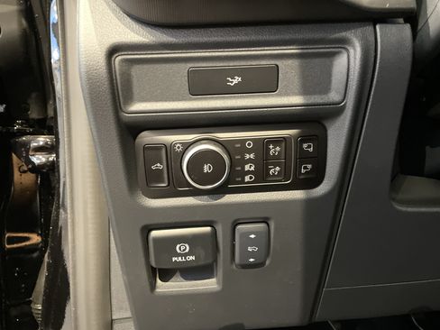 Used 2026 Ford F150 Lariat AWD/4WD image 18