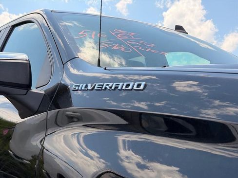 Used 2022 Chevrolet Silverado 1500 LT AWD/4WD image 21