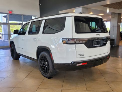 New 2026 Jeep Grand Wagoneer Limited AWD/4WD image 7
