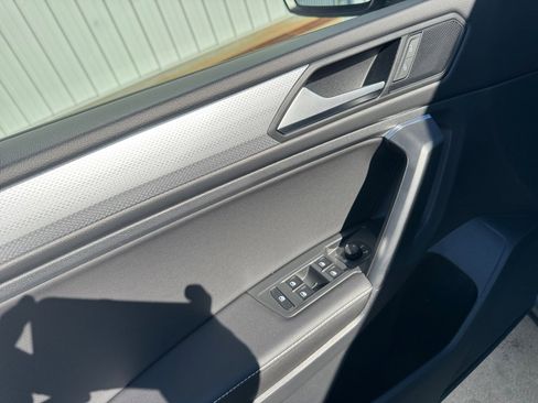 Used 2023 Volkswagen Tiguan S image 36