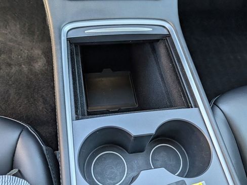 Used 2023 Tesla Model 3 Standard Range image 26