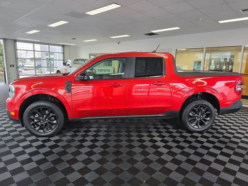 Used 2024 Ford Maverick Lariat w/ Black Appearance Package image 7