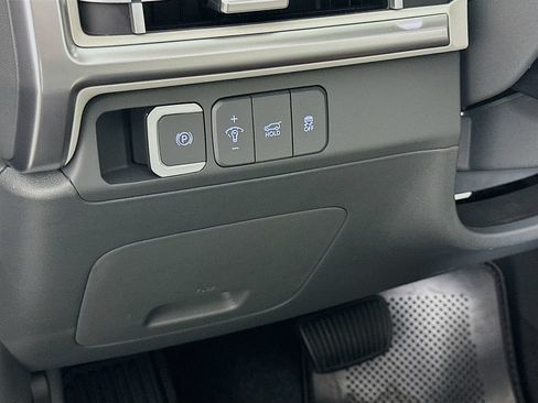 Certified 2026 Hyundai Santa Fe SEL FWD image 10