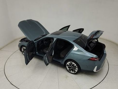 Used 2026 BMW i5 eDrive40 AWD/4WD image 33