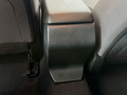 Used 2023 Subaru Crosstrek 2.0i Premium image 29