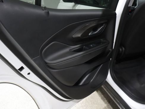 Used 2024 GMC Terrain SLE image 18